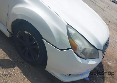 2013 Subaru Legacy 2.5I Limited z USA, uszkodzony, nr VIN 4S3BMBP61D3005389